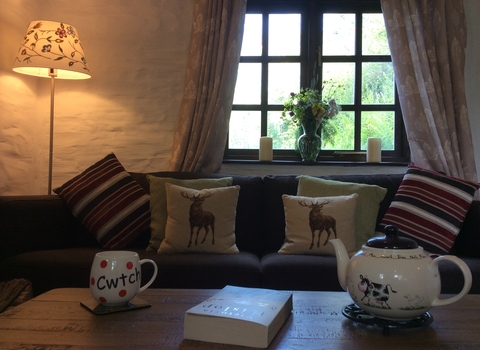 Oak Tree Cottage Living Room